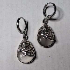 Silver Tone Dangle Pierced Earrings Teardrop White Opaque Stone Retro Boho